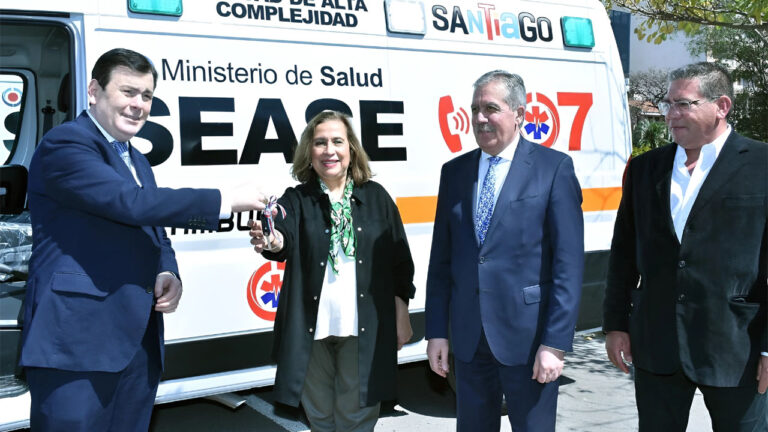 El SEASE se benefició con 35 ambulancias