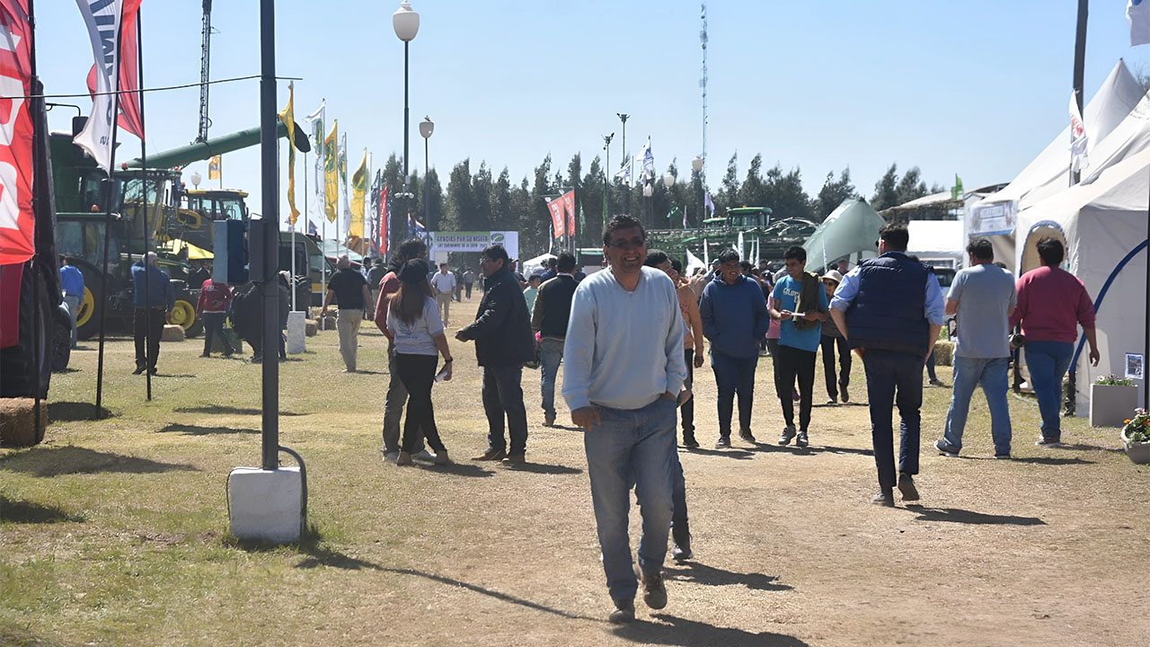 Se realizó presentación oficial de la apertura de la 33° Exposición ...