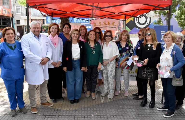 Realizaron mamografías gratuitas en plaza Libertad