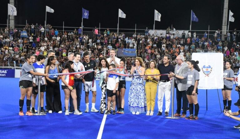 Zamora dejó oficialmente inaugurado el Estadio Provincial de Hockey