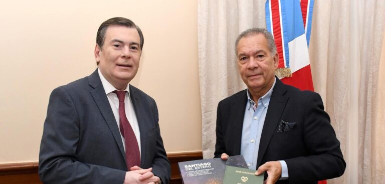 El gobernador Zamora recibió la visita del prestigioso abogado Jorge Amaya