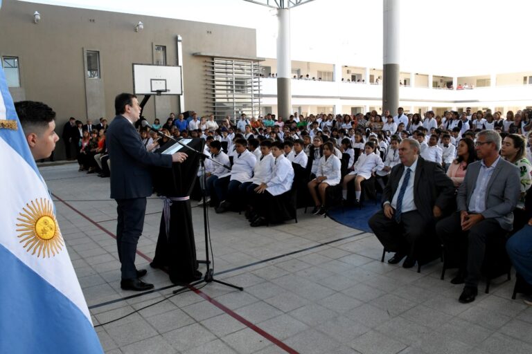 VIDEO: Zamora inauguró las nuevas instalaciones de la Escuela N° 677 “General San Martín”, de La Banda