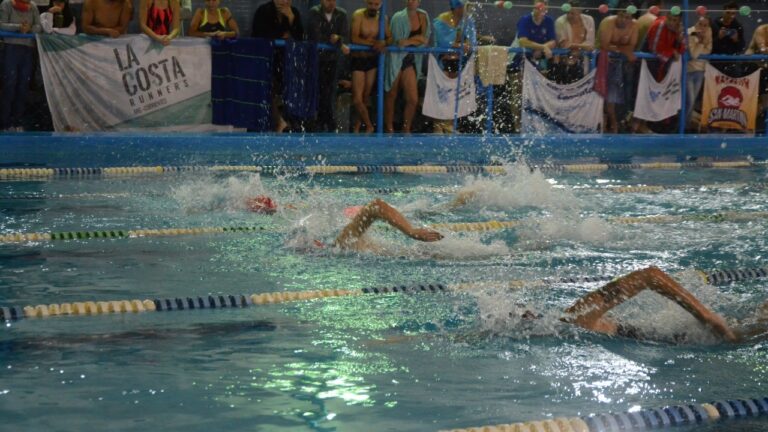 Nadadores santiagueños brillaron en el Campeonato Nacional de Natación en Paraná