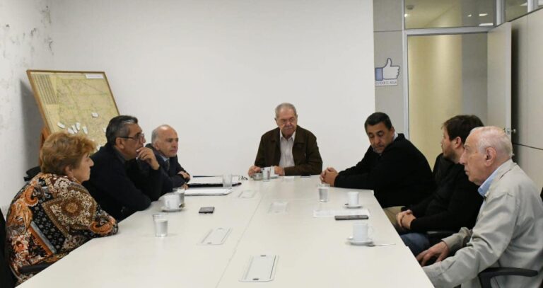 Autoridades del ERSAC y Cooperativas de Agua de El Zanjón y Fernández se reunieron