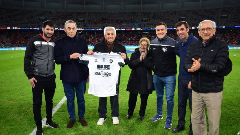 El exfutbolista Luís Adolfo Galván visitó el Estadio Único “Madre de Ciudades”