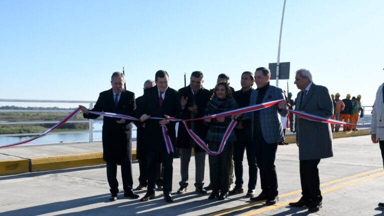 El Gobernador Zamora dejó oficialmente inaugurado el puente “Juan Francisco Borges”