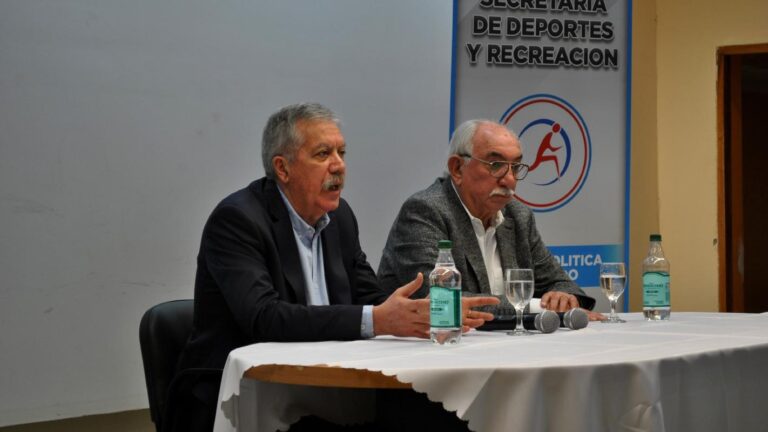 El jefe de Gabinete y el secretario de Deportes se reunieron con árbitros de la Liga Santiagueña de Fútbol