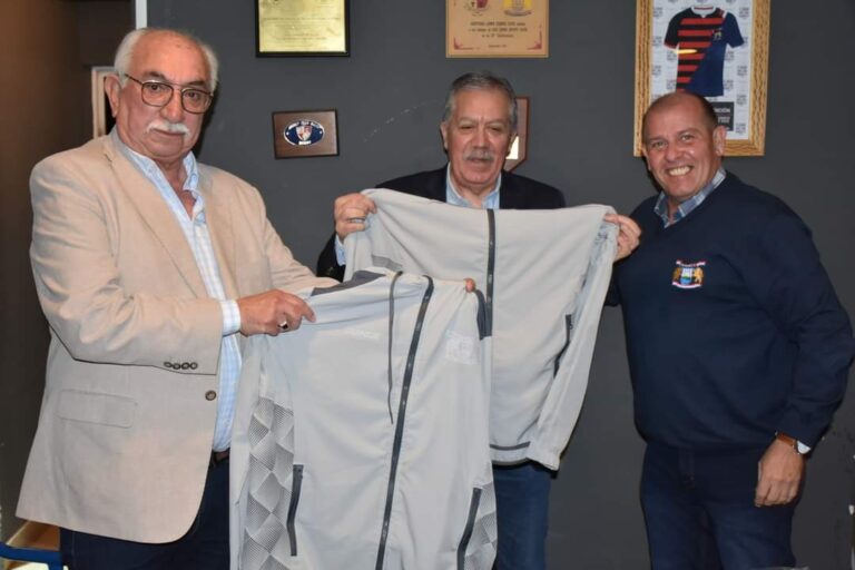 El Jefe de Gabinete de Ministros, Elías Suárez visitó el Club Old Lions