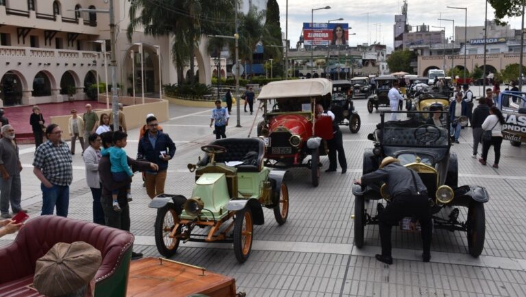 Termas de Río Hondo se prepara para el Encuentro de Autos Antiguos “Raid de la Amistad”