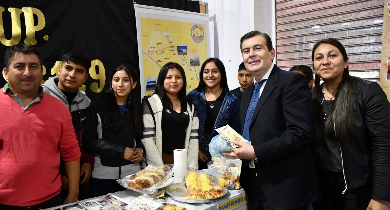 El gobernador entregó herramientas del programa “Escuela Escala Metas”