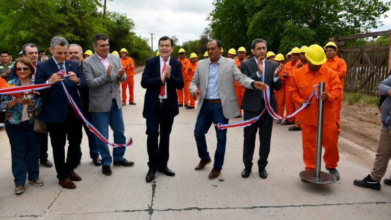 Zamora inauguró la pavimentación del camino de la costa, habilitó tres postas sanitarias y entregó viviendas sociales