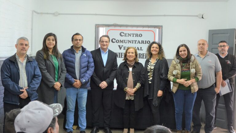 Salud entregó anteojos de receta en el Centro Comunitario Daniel Herrero
