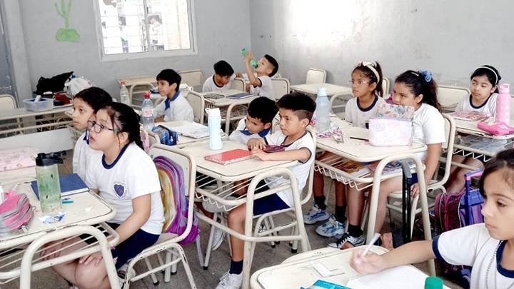 El programa “Sonrisas Santiagueñas” promovió la salud bucal en la Escuela Nicolás Avellaneda