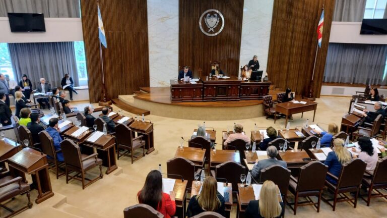 Legislatura: prorrogan hasta el 31 de diciembre próximo el periodo ordinario de sesiones