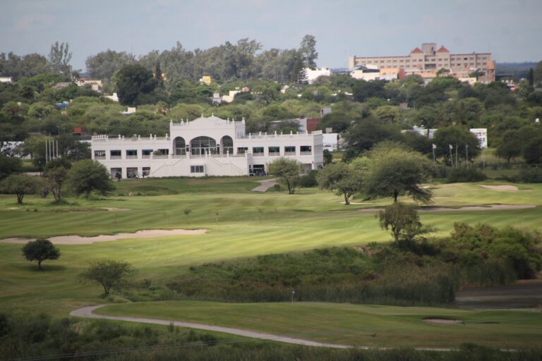 Termas de Río Hondo ofrece unas jornadas deportivas en el Golf Club
