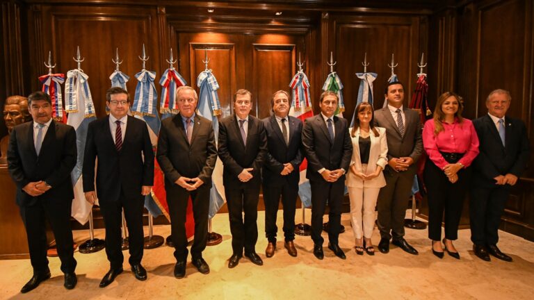 Gerardo Zamora recibió a los vicegobernadores del Norte Grande Argentino