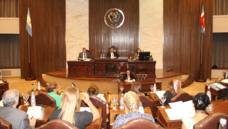 El próximo 27 de abril, el gobernador Gerardo Zamora brindará su mensaje anual en la Legislatura