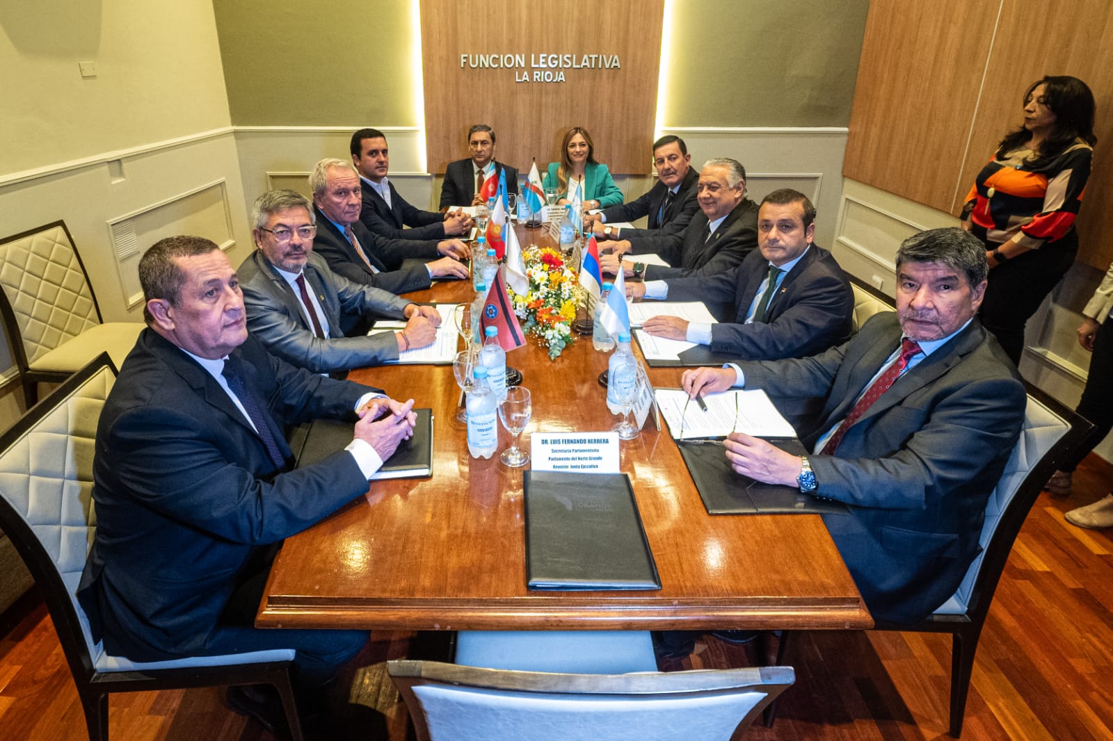 La Junta Ejecutiva del parlamento del Norte Grande Argentino de reunió en La Rioja