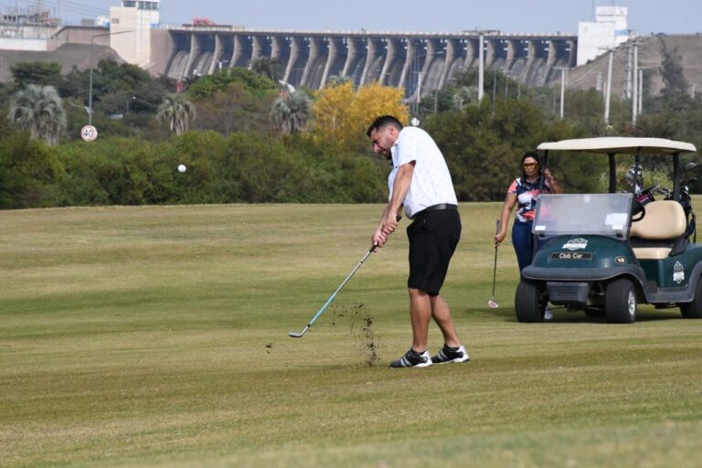 El Termas del Río Hondo Golf Club recibió aficionados de todo el país