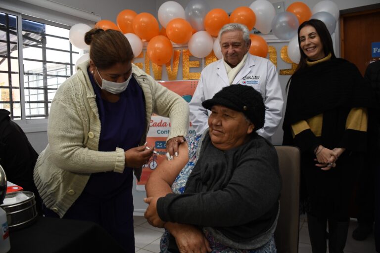 Lanzaron el Mes de la Vacunación Santiagueña en la ciudad Capital y el interior