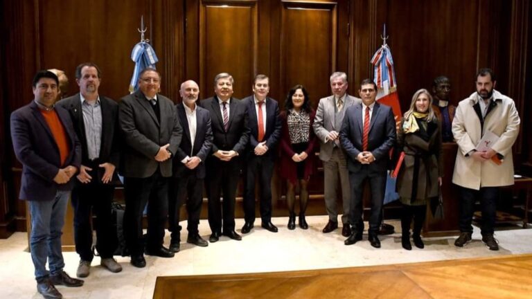 El gobernador Zamora participó de la firma de convenio de Cooperación entre Fiscalía de Estado y la Universidad Nacional de la Plata