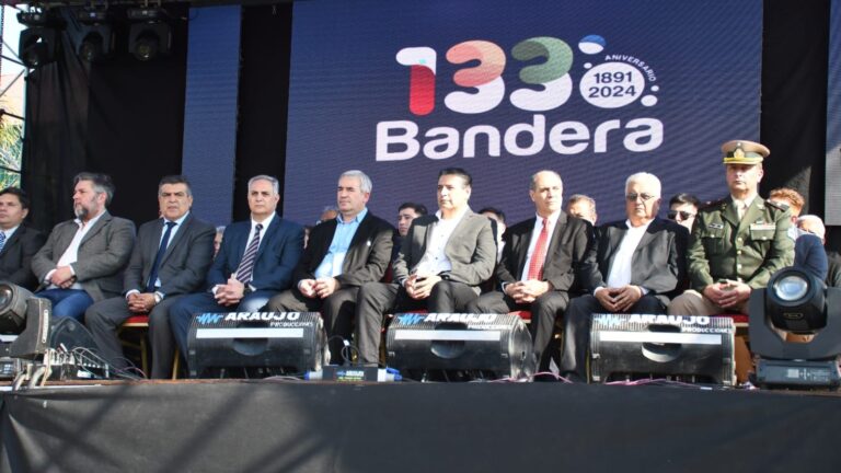 Bandera celebró su aniversario con la inauguración de obras y entrega de viviendas