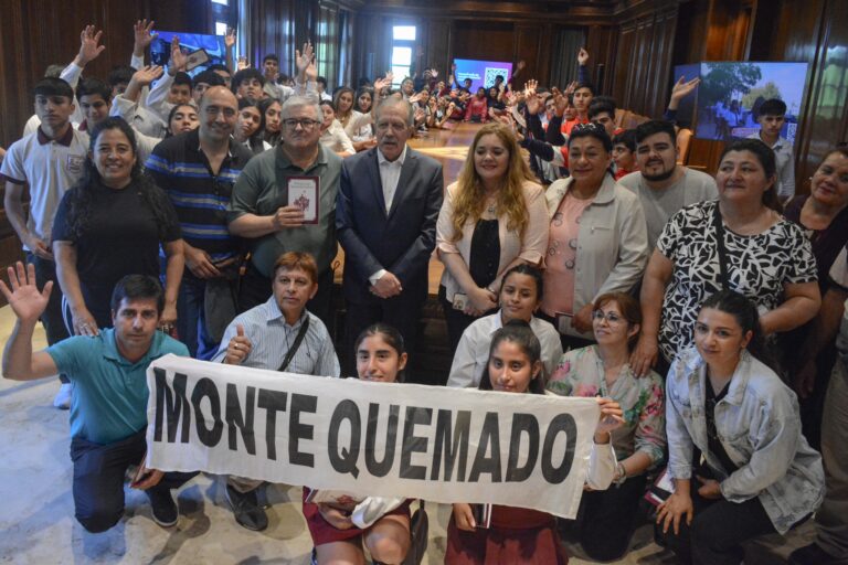 El Jefe de Gabinete recibió la vista de Alumnos de Copo, Robles y Banda