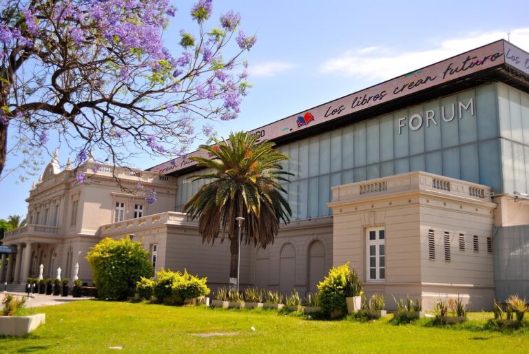 A horas del inicio de la 14ª Feria Provincial del Libro el Fórum y el CCB tienen todo listo