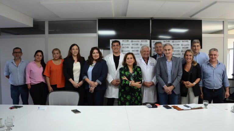 Reunión entre el Ministerio de Salud y diferentes áreas para el abordaje intersectorial contra el dengue