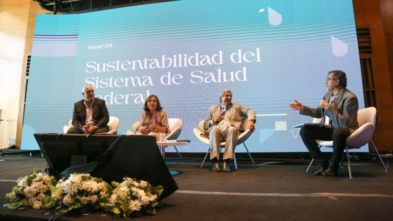 La ministra Nassif disertó en el Coloquio de Líderes en Salud sobre políticas públicas sanitarias