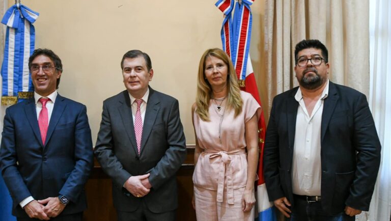 El gobernador Zamora recibió al presidente del Correo Argentino