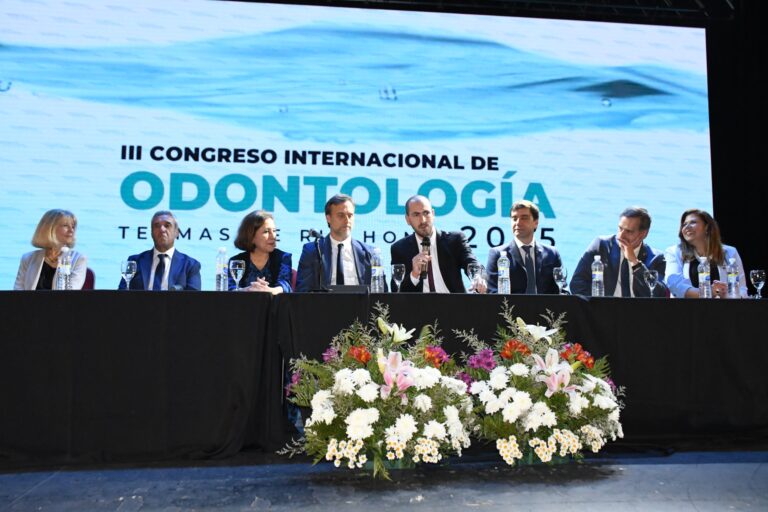 Comenzó el III Congreso Internacional de Odontología en Las Termas