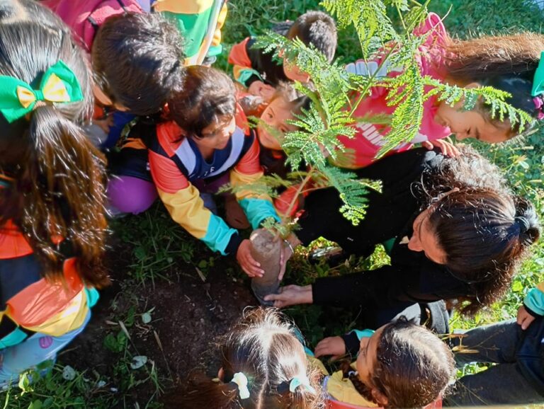 “Plantando Futuro”: En Ojo de Agua realizaron una jornada educativa con conciencia ambiental