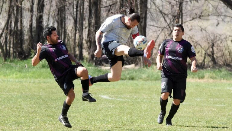 Campaña preventiva para futbolistas amateurs: controles médicos clave para evitar la muerte súbita