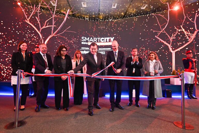 El Gobernador Zamora encabezó la apertura del 4° Smart City en el Fórum