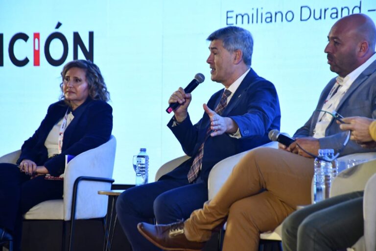 Smart City 2025: Intendentes de cuatro ciudades expusiero sobre el diseño sustentable de los centros urbanos