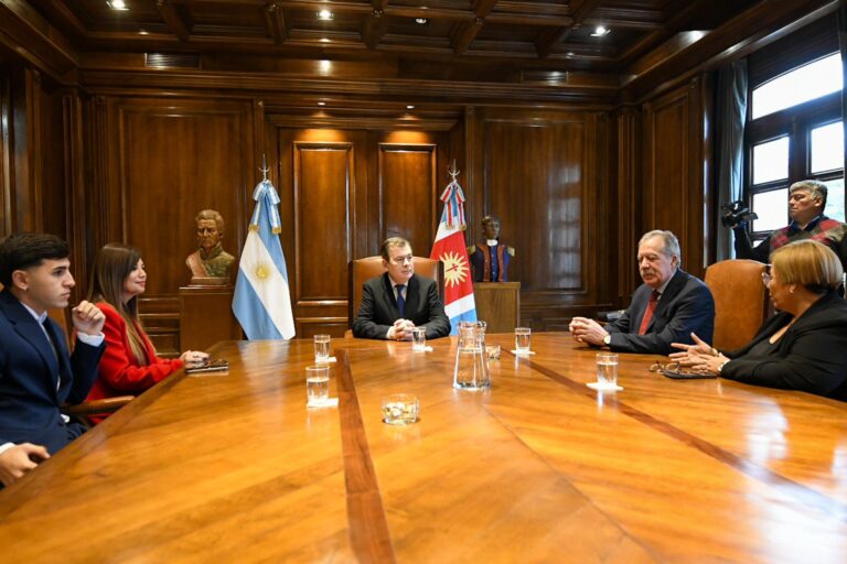 Zamora recibió a Lina Anllo en Casa de Gobierno