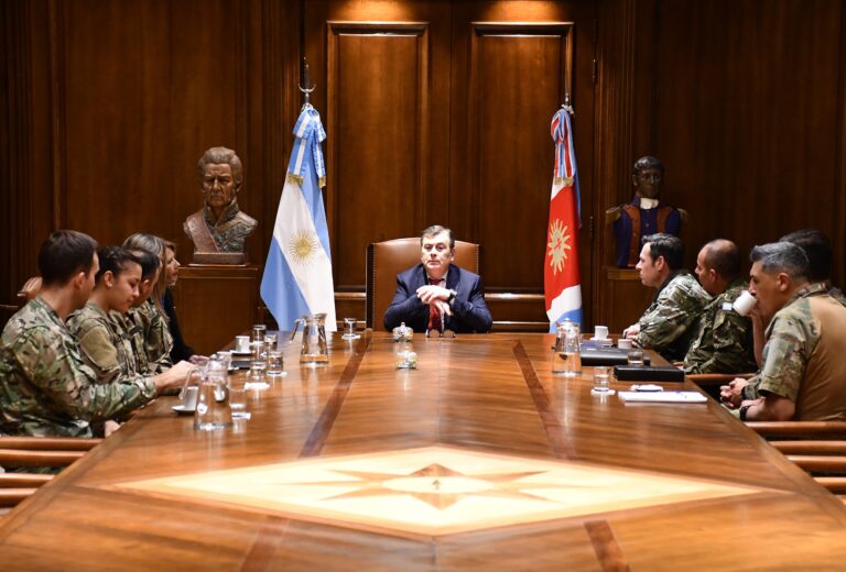 El gobernador Zamora recibió a las autoridades del Comando Electoral