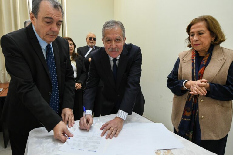 El Jefe de Gabinete participó de la firma de convenio en el marco del Día Nacional por una Argentina sin Chagas
