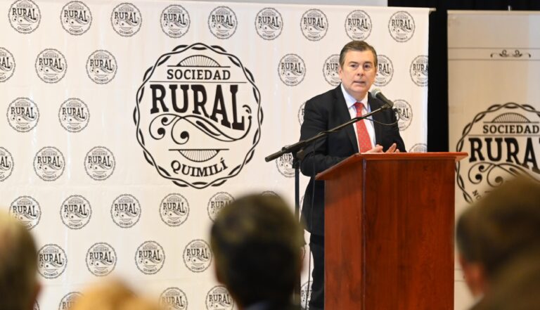 El Gobernador Zamora inauguró oficialmente la Expo Sociedad Rural Quimilí 2025