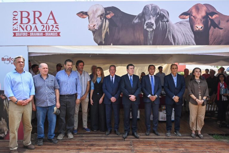 El Gobernador Zamora encabezó la apertura de la Expo Bra 2025 en el Vivero San Carlos