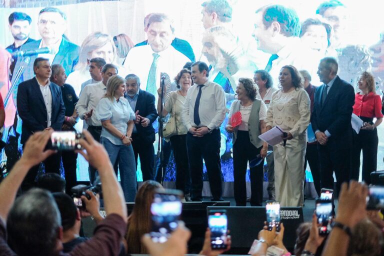 Zamora participó de la fiesta por el Día del Jubilado junto a con el Jefe de Gabinete Elías Suárez y el Vicegobernador Silva Neder