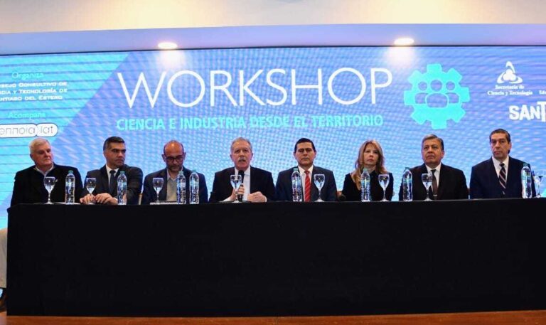 Santiago se prepara para incorporar ciencia y tecnología en los procesos productivos: encuentro con fondos de inversión en el Nodo Tecnológico