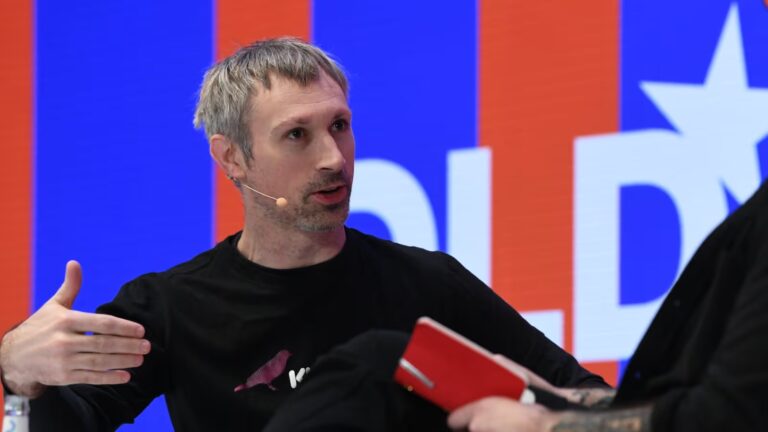 Gavin Wood visita Santiago del Estero para hablar sobre blockchain y Web3