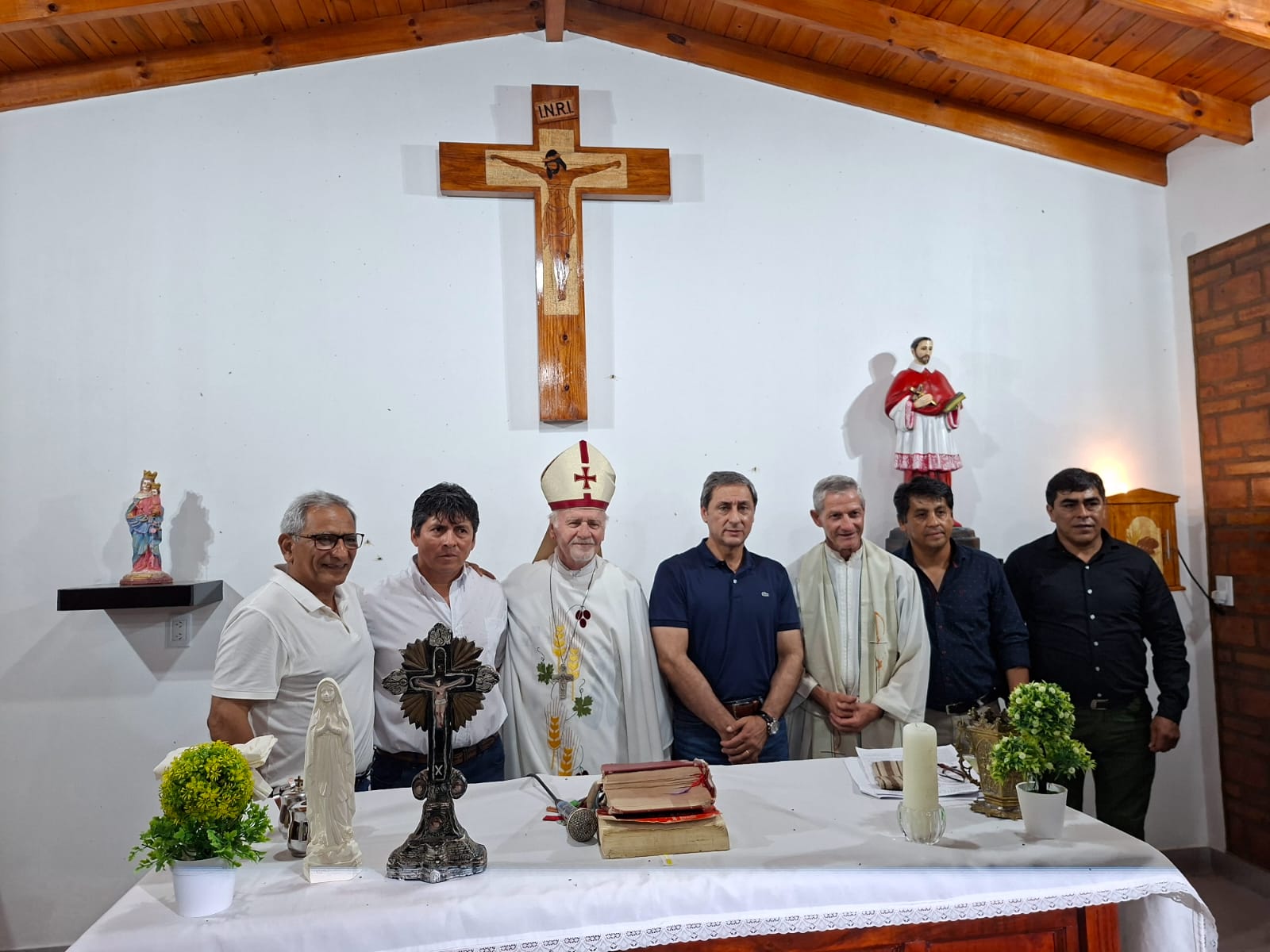 Silva Neder participó al cardenal Bokalic y a la comunidad de Nueva Francia de la inauguración de la Capilla de San Carlos Borromeo