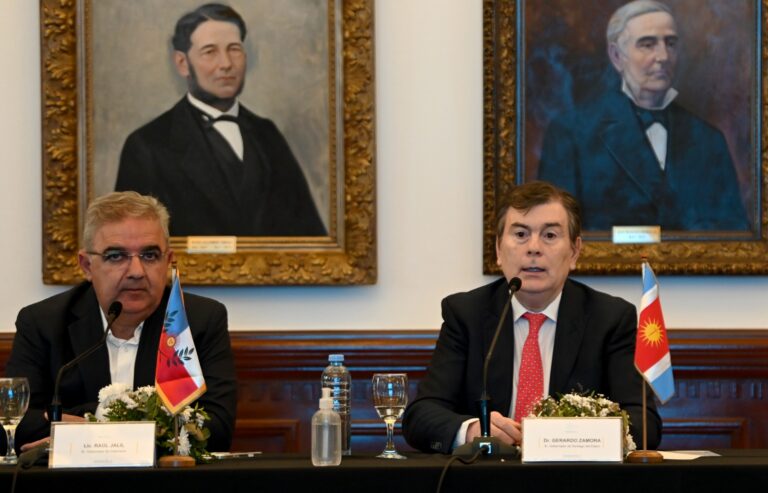 Zamora ratificó su compromiso de defender los intereses de las provincias del Norte Grande