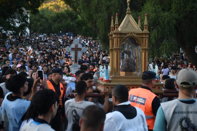 Miles de devotos honraron a la Virgen de consolación de Sumampa