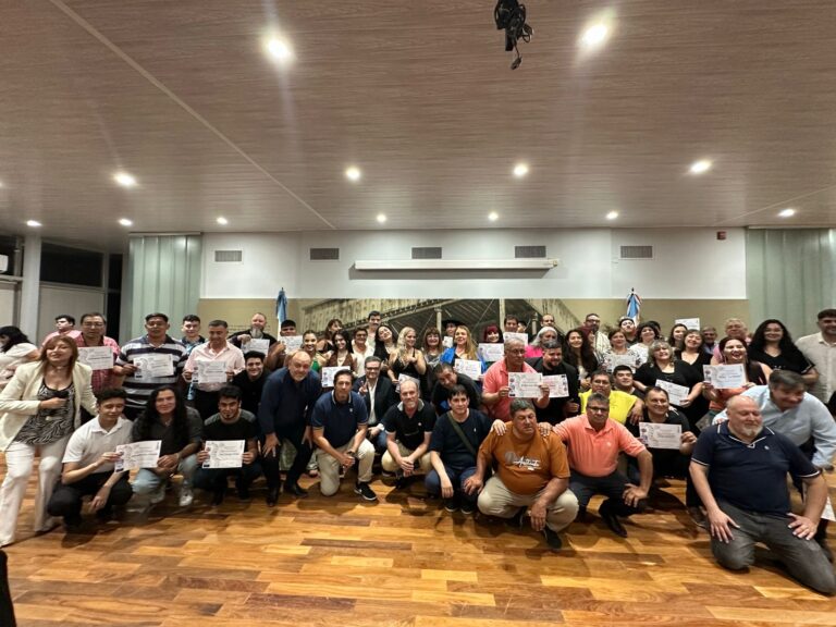 SADEM homenajeó a músicos santiagueños distinguidos por la Legislatura Provincial