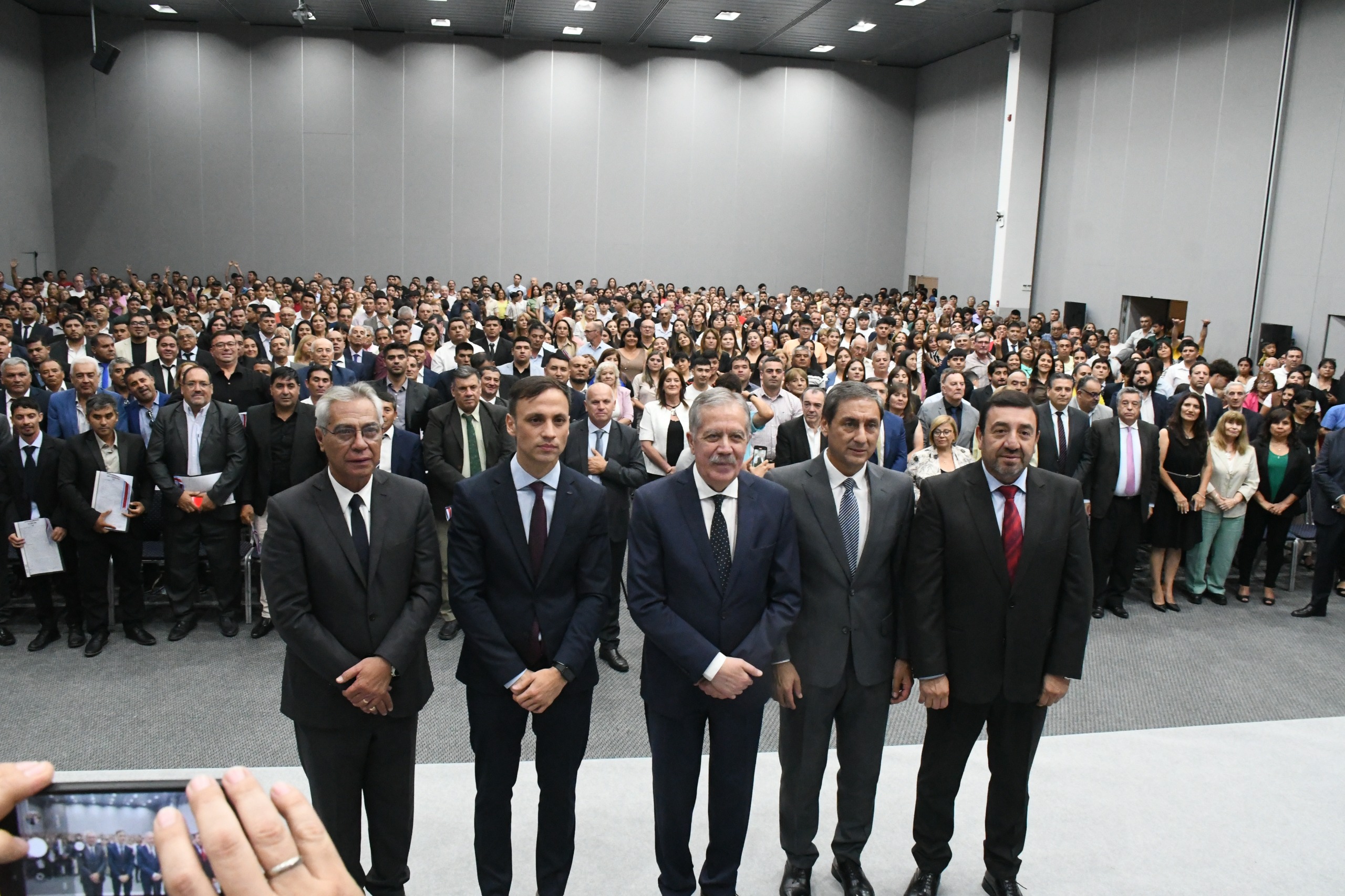 Elías Suárez puso en funciones a los 137 comisionados municipales electos el 26 de octubre