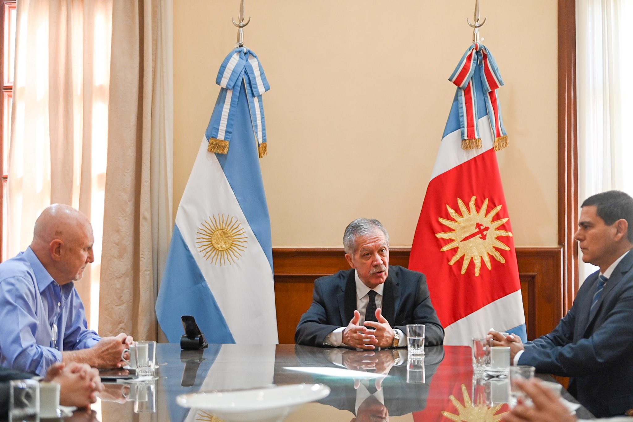 Suárez impulsa proyectos productivos y nuevas acciones culturales junto a instituciones nacionales